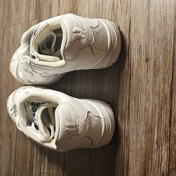 Mens MSCHF SUPER NORMAL White Sneakers Sz 6 - Picture 2 of 8